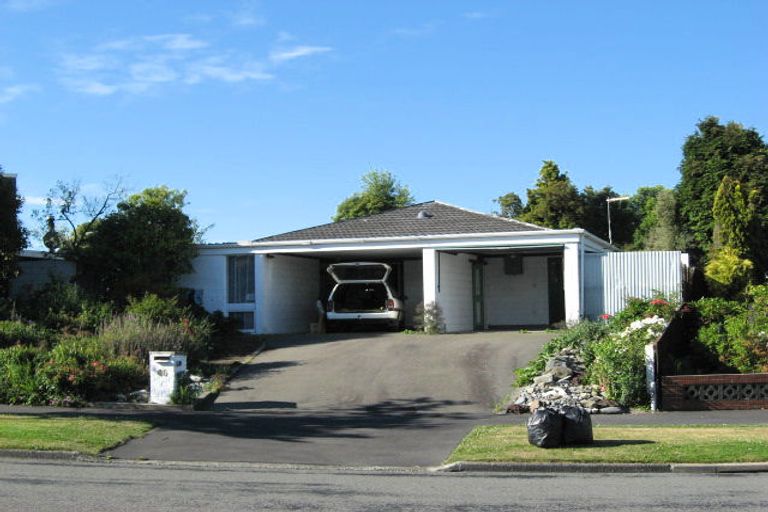 Photo of property in 46 Harrowdale Drive, Avonhead, Christchurch, 8042