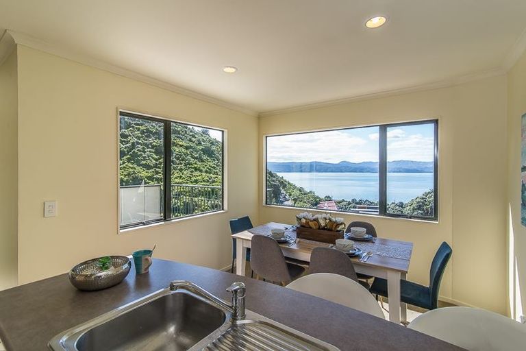 Photo of property in 3 Onslow Road, Khandallah, Wellington, 6035