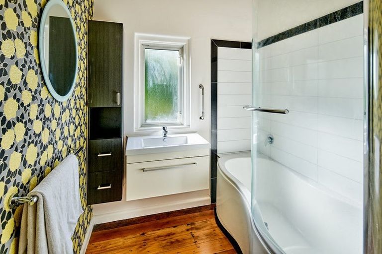 Photo of property in 42 Brighton Street, Island Bay, Wellington, 6023