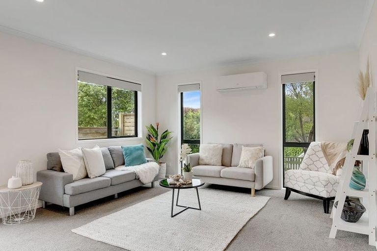 Photo of property in 104 Rangituhi Crescent, Takapuwahia, Porirua, 5022