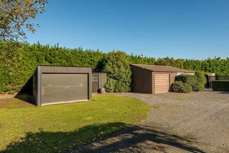 Photo of property in 1 Queen Street, Springfield, 7681