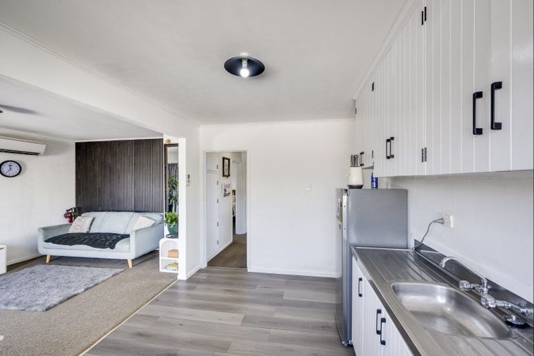 Photo of property in 16 Guildford Street, Tamatea, Napier, 4112