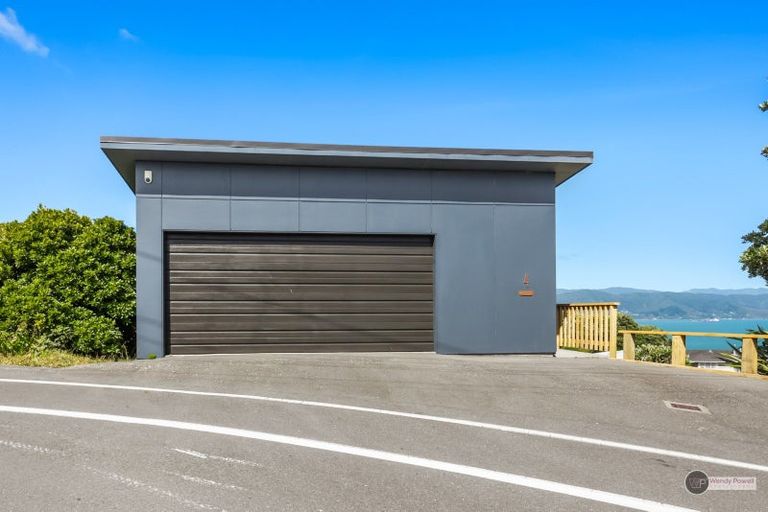 Photo of property in 4 Singers Road, Korokoro, Lower Hutt, 5012