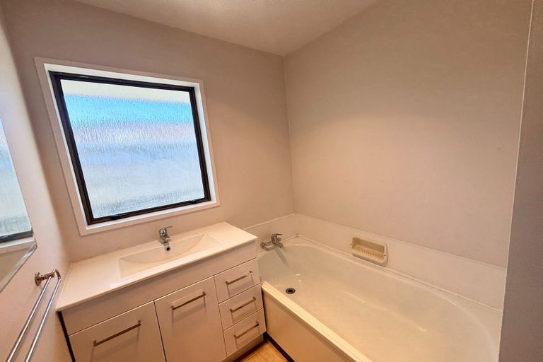 Photo of property in 1/3 Wanstead Place, Woolston, Christchurch, 8062