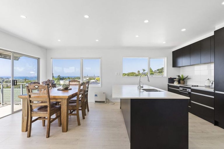 Photo of property in 28 Galaxy Drive, Mairangi Bay, Auckland, 0630