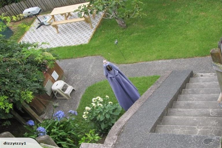 Photo of property in 2/901 East Coast Road, Northcross, Auckland, 0632