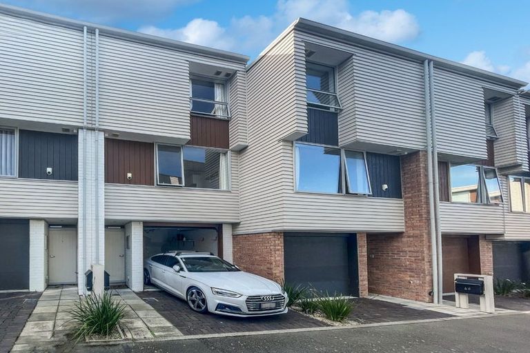Photo of property in Altar Apartments, 65/120 Rintoul Street, Newtown, Wellington, 6021