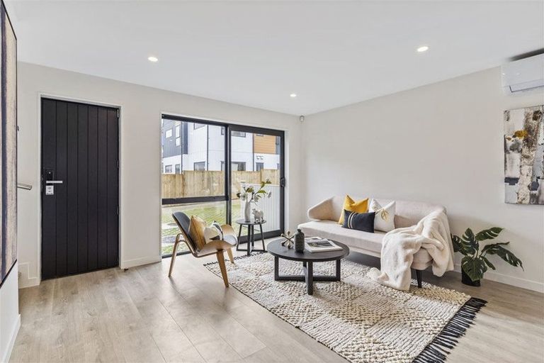 Photo of property in 6/62 Smythe Road, Henderson, Auckland, 0612