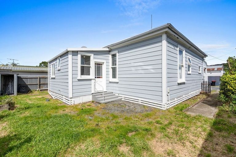 Photo of property in 61 Wesley Street, South Dunedin, Dunedin, 9012