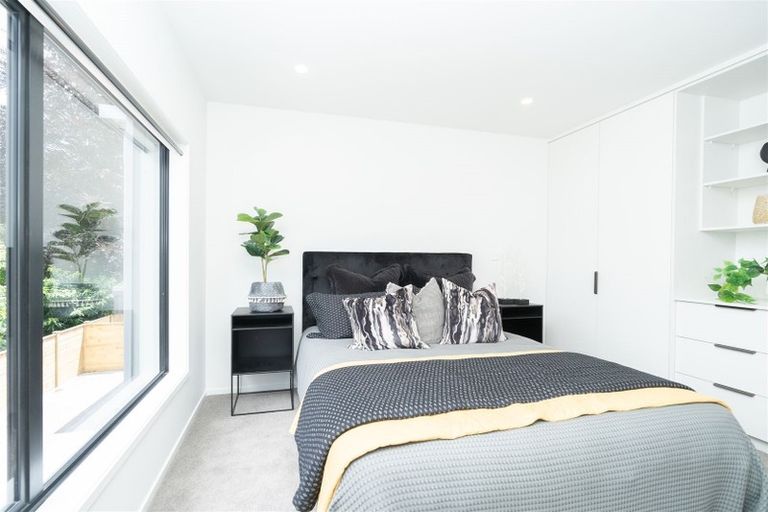 Photo of property in 2/23 Strowan Avenue, Fairfield, Hamilton, 3214