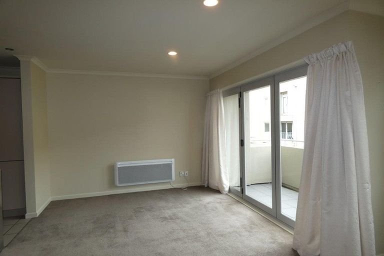 Photo of property in Marrakech Cafe, 68/305 Evans Bay Parade, Hataitai, Wellington, 6021