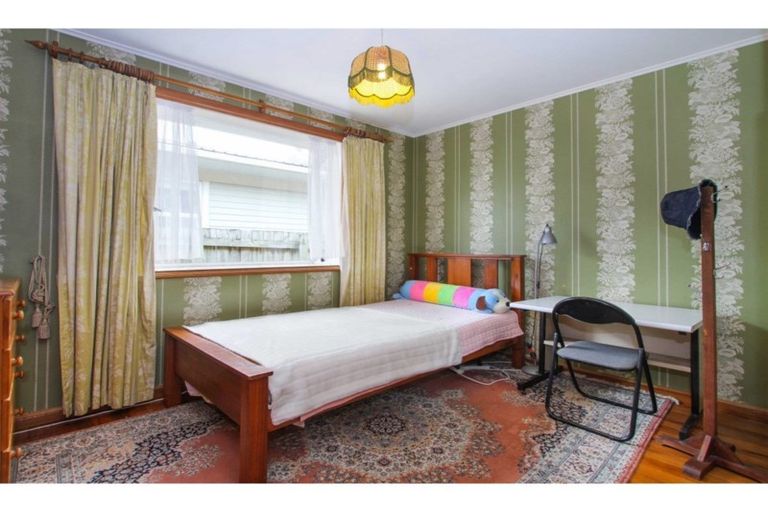 Photo of property in 27 Sylvia Road, Hillcrest, Auckland, 0627