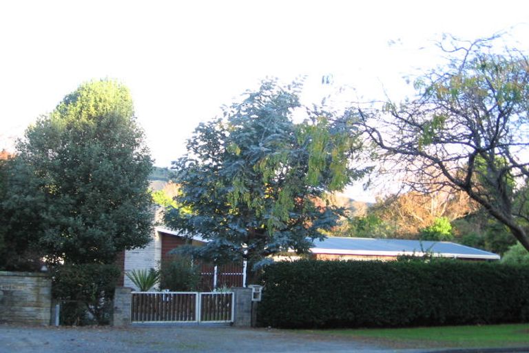 Photo of property in 460 Te Moana Road, Waikanae, 5036