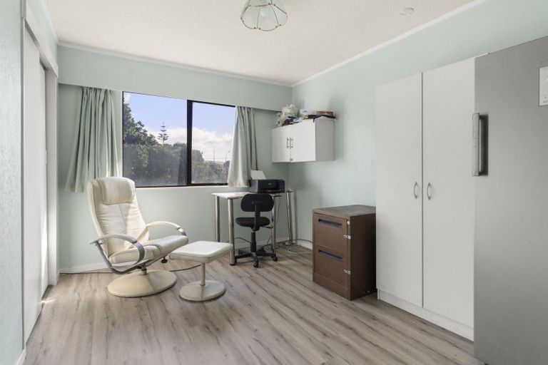 Photo of property in 6 Links Avenue, Mount Maunganui, 3116