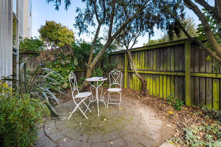 Photo of property in 1/2 Boon Street, Sydenham, Christchurch, 8023
