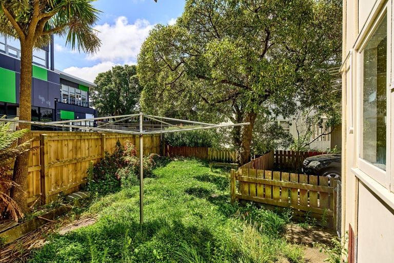 Photo of property in 2/3 Bouverie Street, Petone, Lower Hutt, 5012