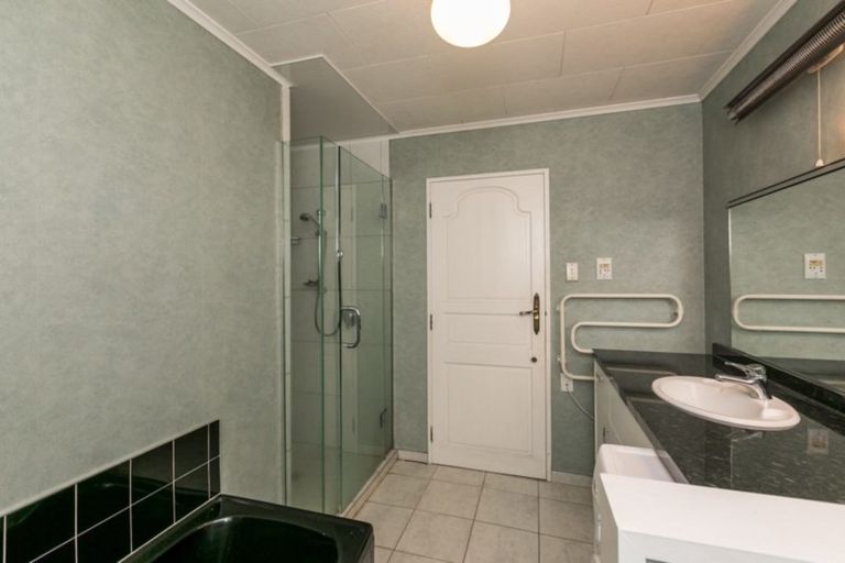 Photo of property in 2 Ewan Place, Taradale, Napier, 4112