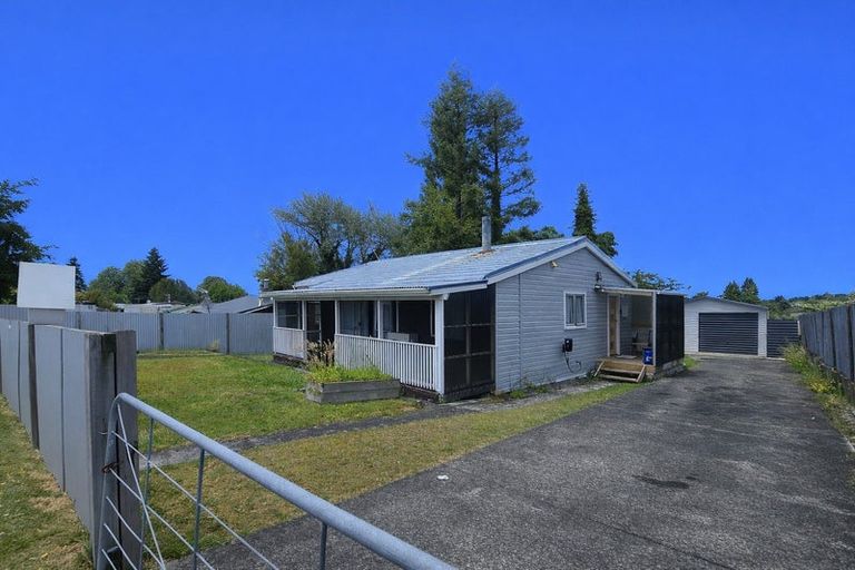 Photo of property in 16 Esk Crescent, Tokoroa, 3420