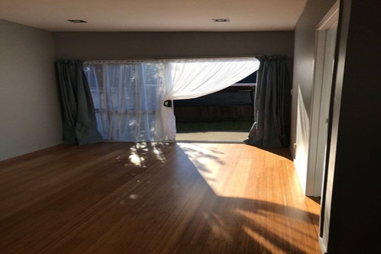 Photo of property in 1b Corin Avenue, Manurewa, Auckland, 2102