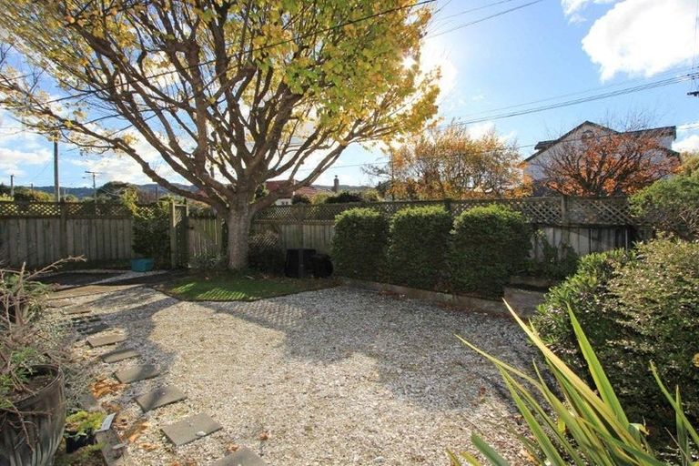 Photo of property in 37 Fairfield Avenue, Fairfield, Lower Hutt, 5011