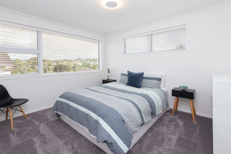 Photo of property in 19 Advene Road, Cockle Bay, Auckland, 2014