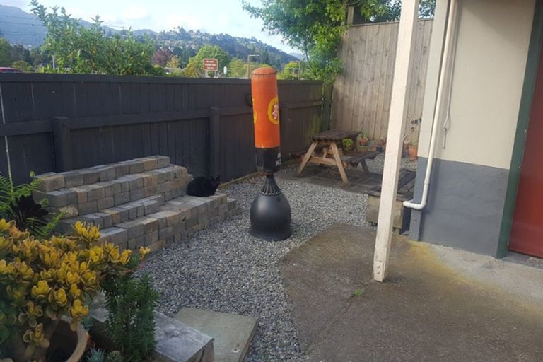 Photo of property in 38 Mcdougall Grove, Haywards, Lower Hutt, 5018