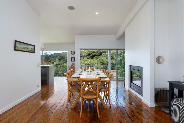 Photo of property in 1160a Abel Tasman Drive, Ligar Bay, Takaka, 7183