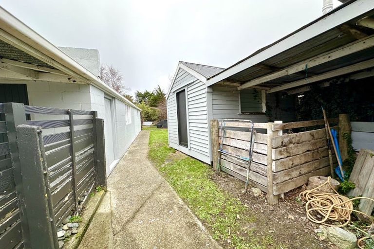 Photo of property in 21 Dudley Street, Waianiwa, Invercargill, 9874
