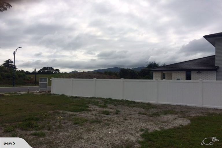 Photo of property in 41 Stace Hopper Drive, One Tree Point, 0118