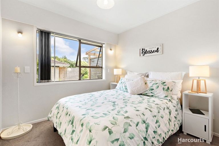 Photo of property in 4 Harbour Crest Drive, Waiuku, 2123