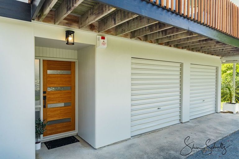 Photo of property in 4 Skelton Crescent, Paparoa, 0571