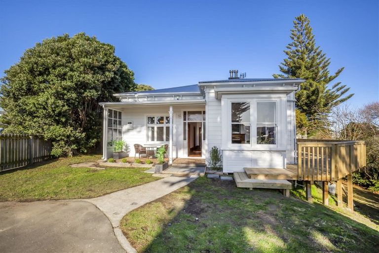 Photo of property in 91 Saint Andrews Road, Plimmerton, Porirua, 5026