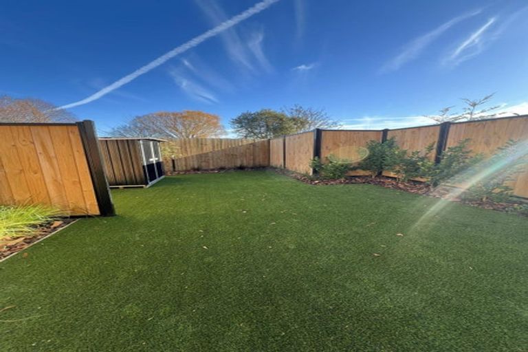 Photo of property in 1/9 Matata Place, Dallington, Christchurch, 8061