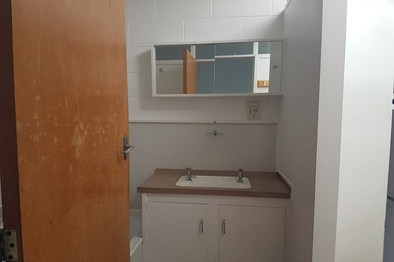 Photo of property in 1/66 Golf Road, Mount Maunganui, 3116