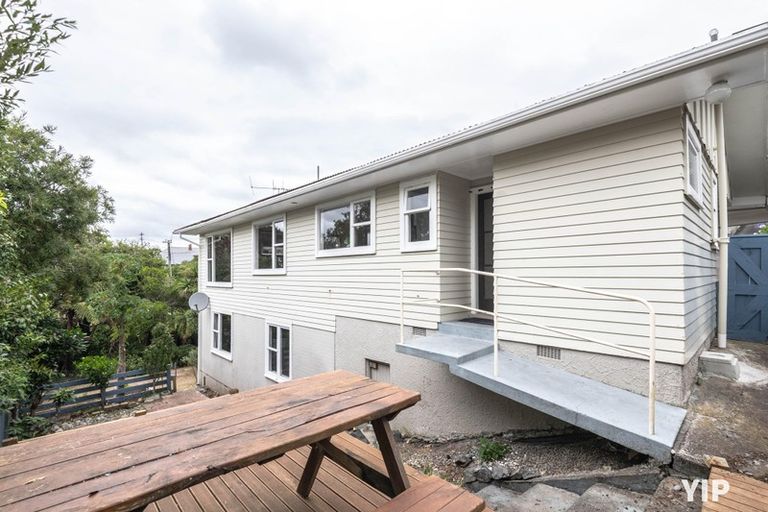 Photo of property in 18 Elliott Street, Johnsonville, Wellington, 6037