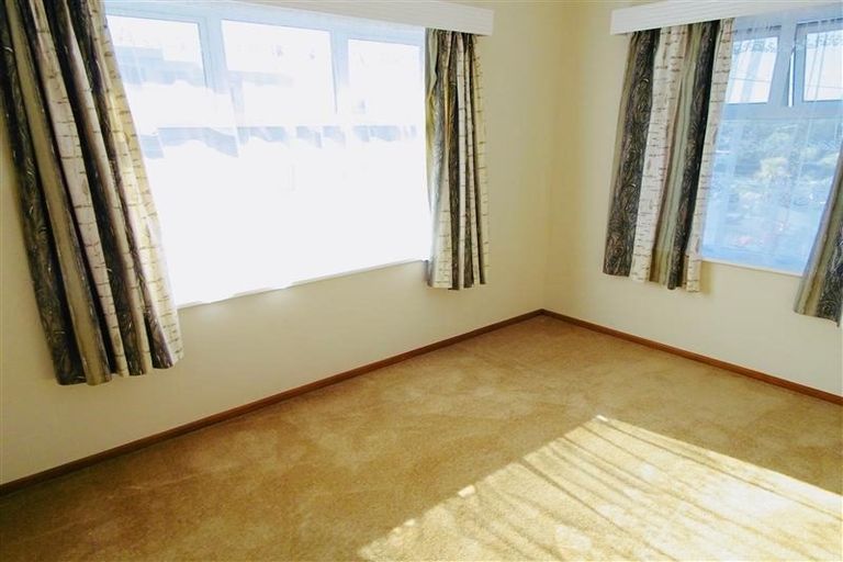 Photo of property in 19 Scott Street, Moturoa, New Plymouth, 4310