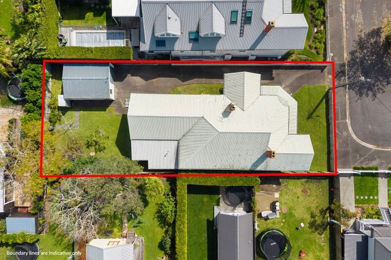 Photo of property in 1 Grahame Street, Devonport, Auckland, 0624