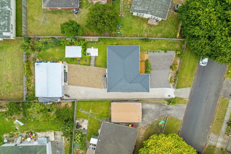 Photo of property in 4 Galilee Avenue, Red Hill, Papakura, 2110