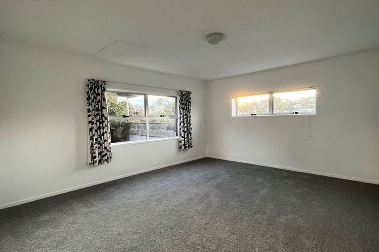 Photo of property in 8 Ponui Place, Mairangi Bay, Auckland, 0630