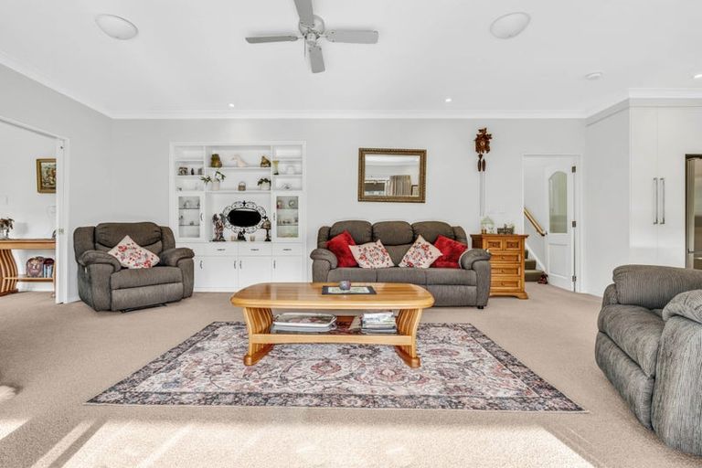 Photo of property in 19 Mark Williams Place, Clevedon, Papakura, 2582