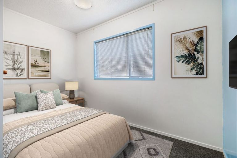 Photo of property in 16 Cockle Place, Stillwater, Silverdale, 0993