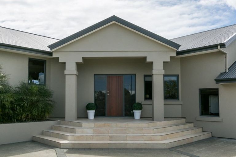 Photo of property in 87 Ferry Road, Clive, 4102