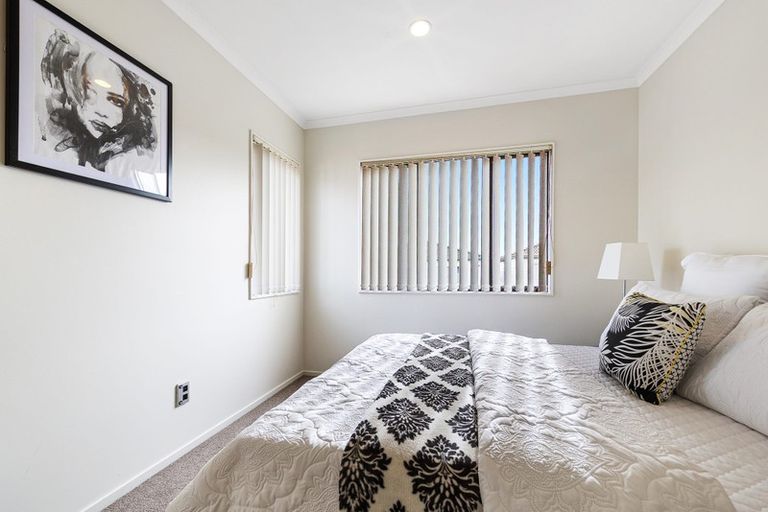 Photo of property in 3 Magnolia Place, Flat Bush, Auckland, 2016
