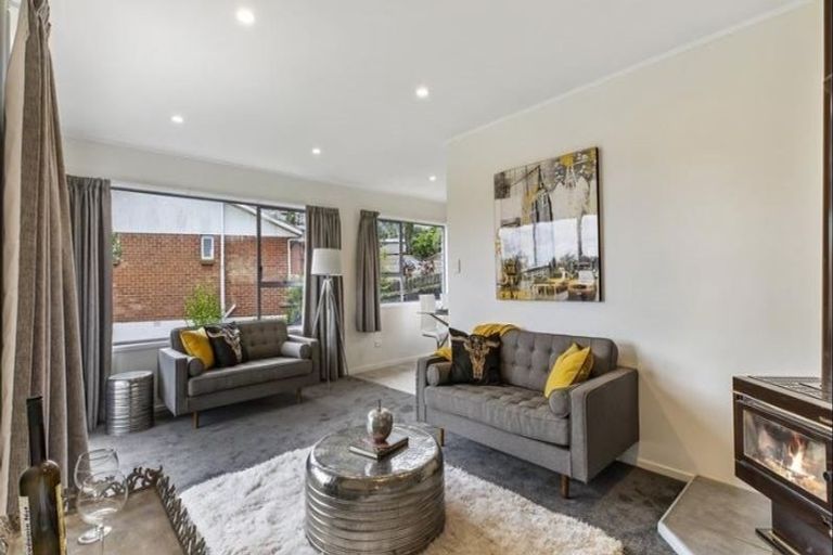 Photo of property in 41 Mack Place, Red Hill, Papakura, 2110