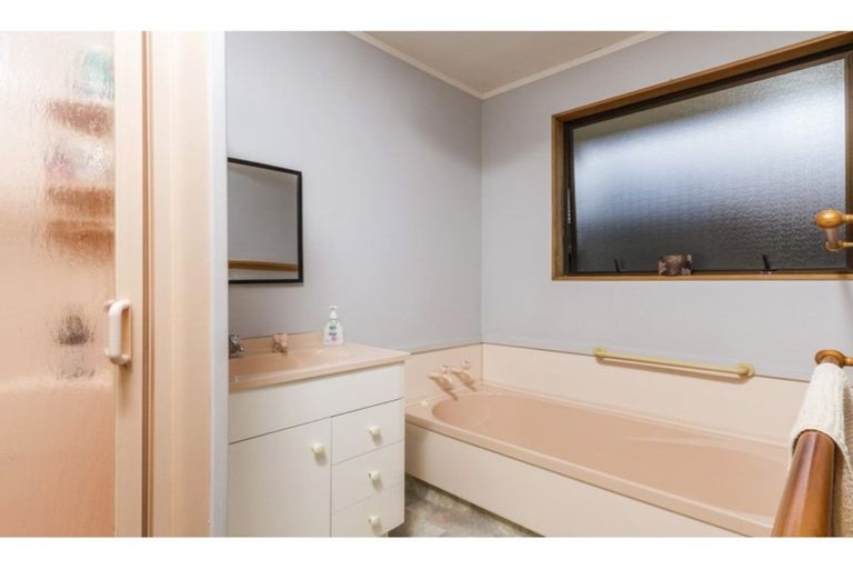 Photo of property in 2/48 Masefield Street, Stoke, Nelson, 7011