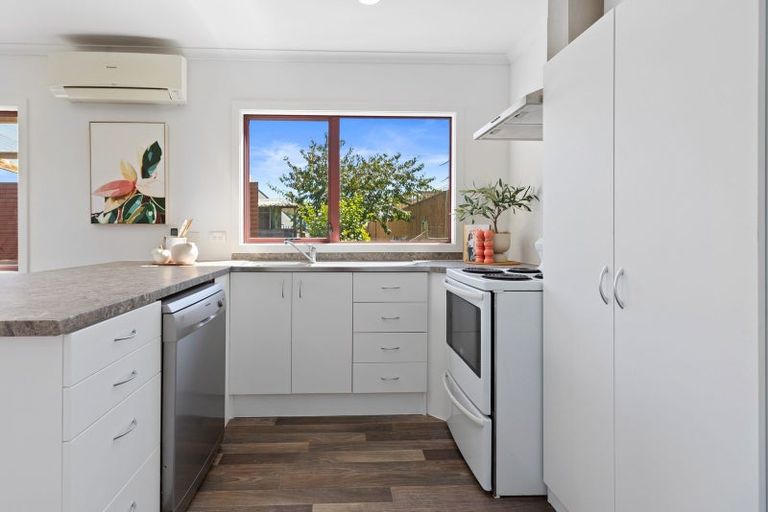 Photo of property in 17b Humber Crescent, Gate Pa, Tauranga, 3112