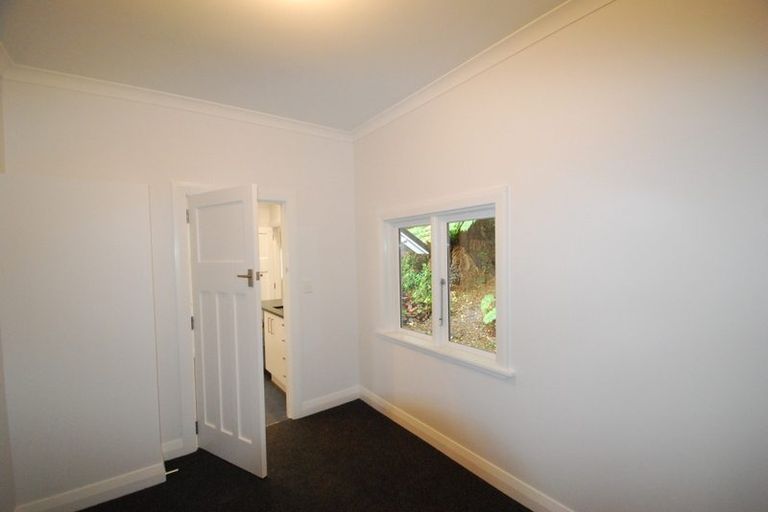 Photo of property in 21 Kotari Road, Days Bay, Lower Hutt, 5013
