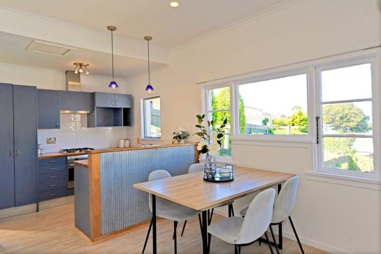 Photo of property in 18 Durham Street, Mornington, Dunedin, 9011