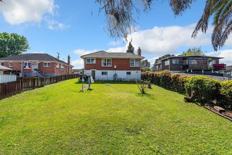 Photo of property in 41 Royal Road, Massey, Auckland, 0614