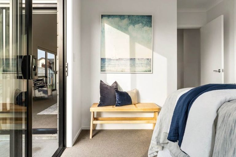 Photo of property in 12a Saint Hill Lane, Havelock North, 4130